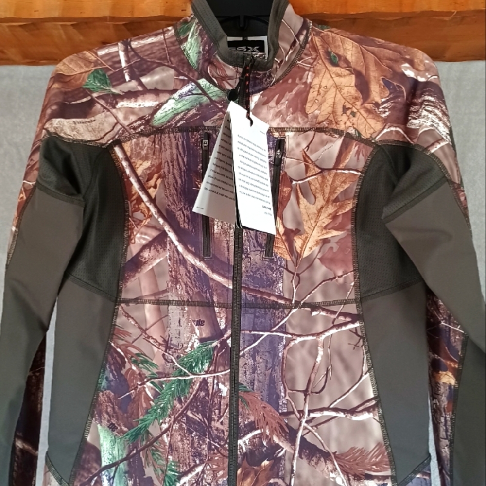 Women's GSX Core Jacket Color Real Tree Adaptive Layering  Sistem Size S.